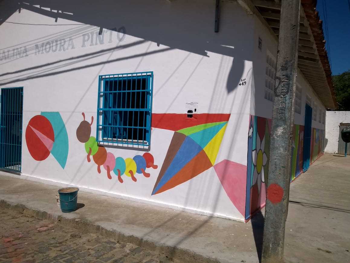 Camacã: Creche Rosalina Pinto ganha nova pintura